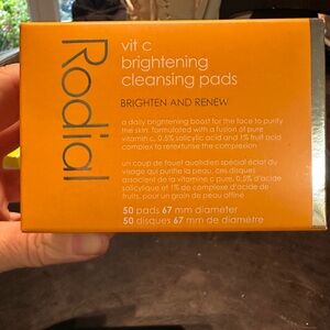 Rodial Vit C Brightening Cleansing Pads